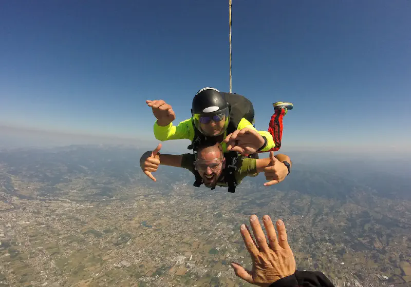 Stefano Tandem Skydiving