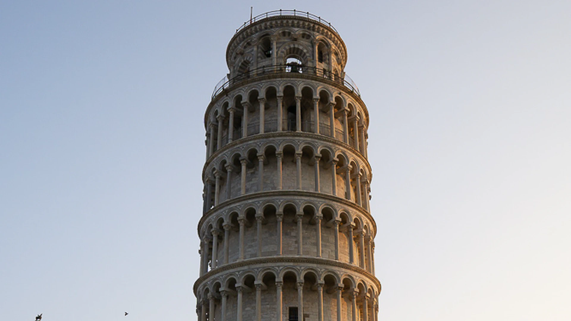 Best Day Treks from Pisa: Mountains & Ruins