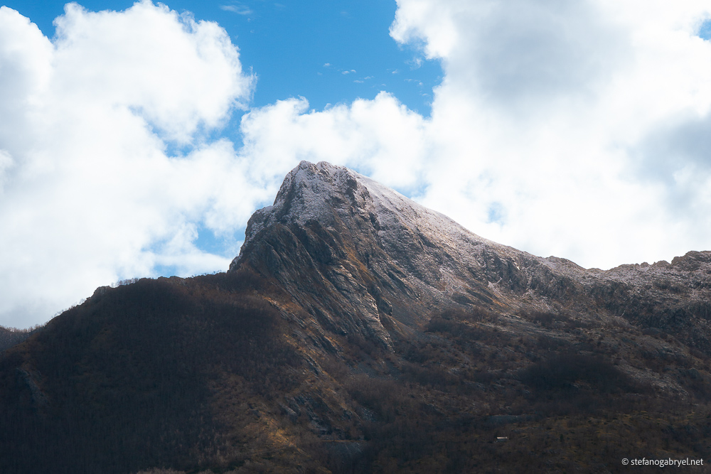 Guided Tours for Exploring Marble Quarries in Apuan Alps