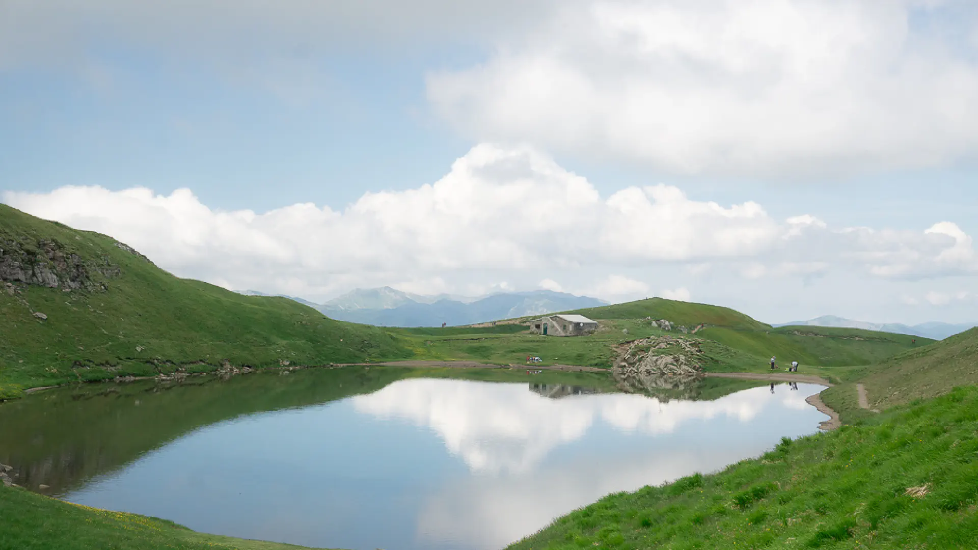Trekking from Bologna to Lago Scaffaiolo