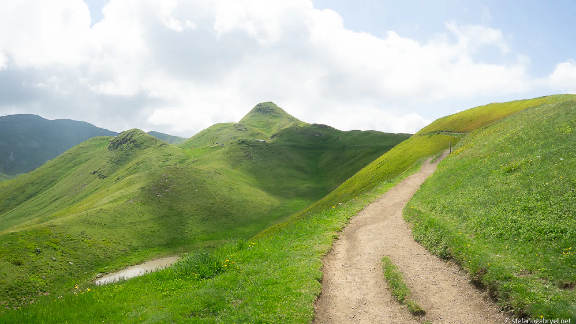 Hiking in the Apennines: A Tuscan Day Out