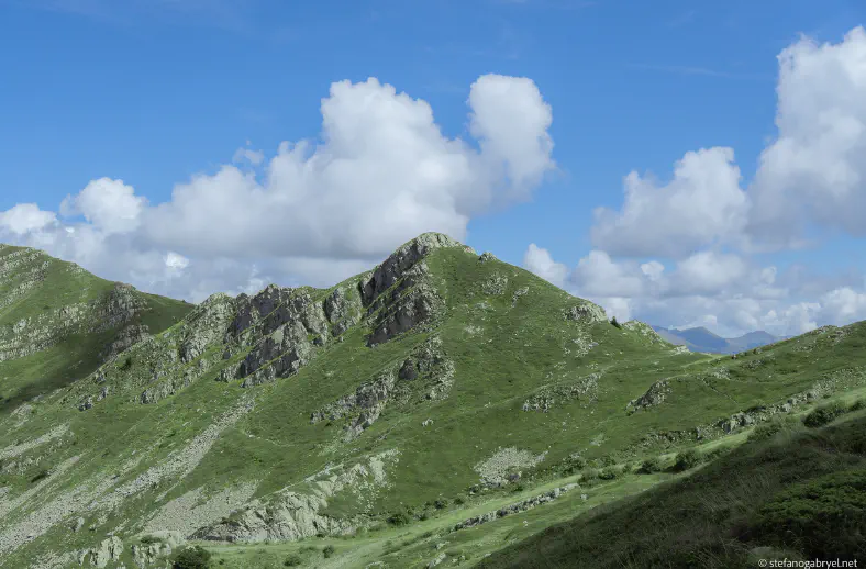 mountains at lago nero