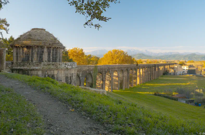 acquedotto nottolini in the countryside